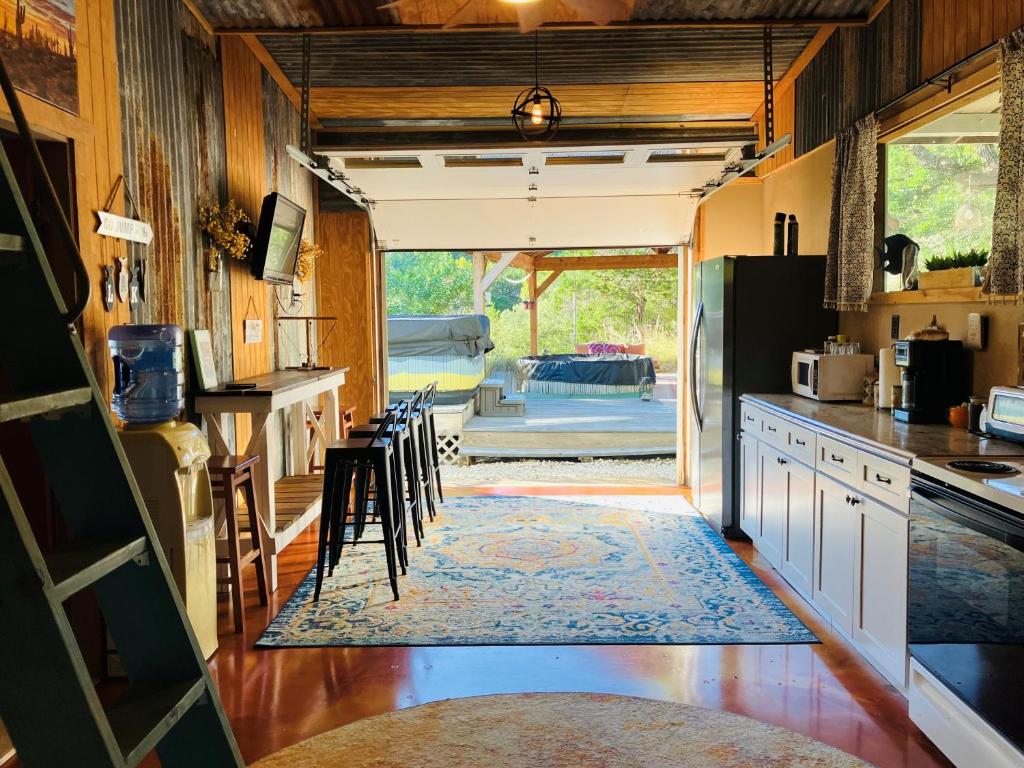 Hot Tub (Jacuzzi) - Photo 10