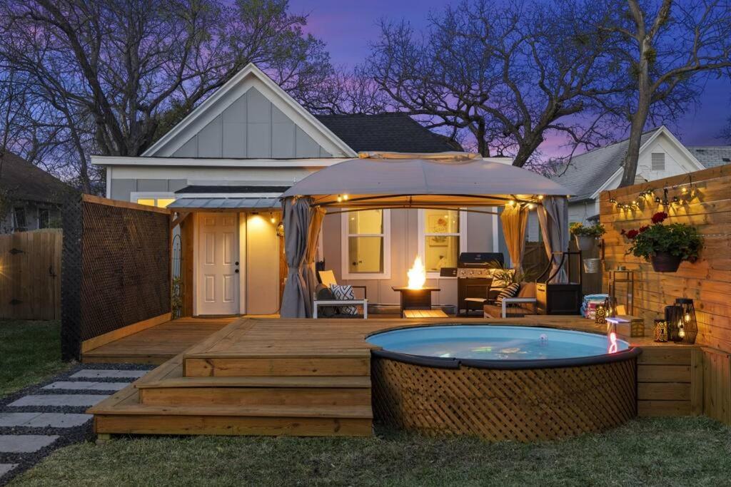 Cowboy Pool 2 mins 2 Silos & Cameron Park