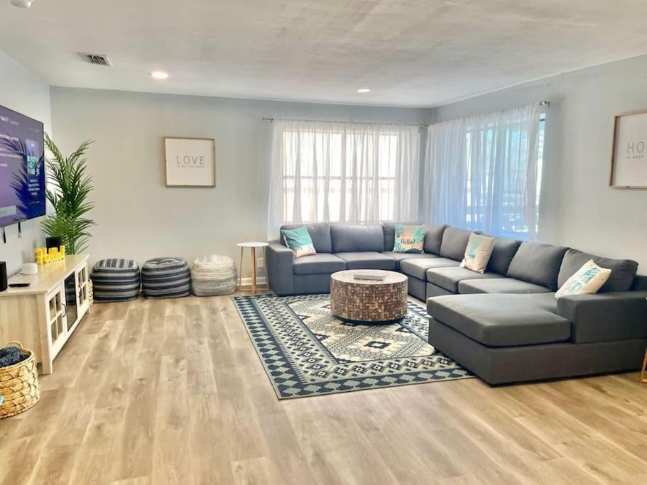 4 Bedrooms House with Private Pool and Spa 2 Min Walk To The Beach - Zula Siesta Beach House - Image 6