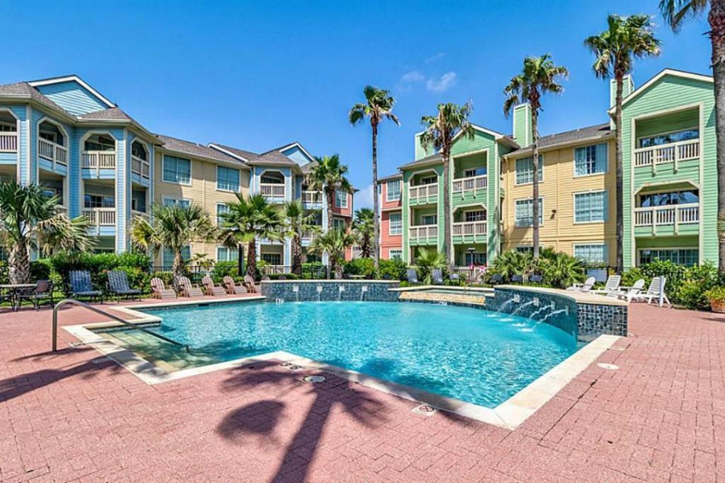 Hot Tub (Jacuzzi) - Photo 2