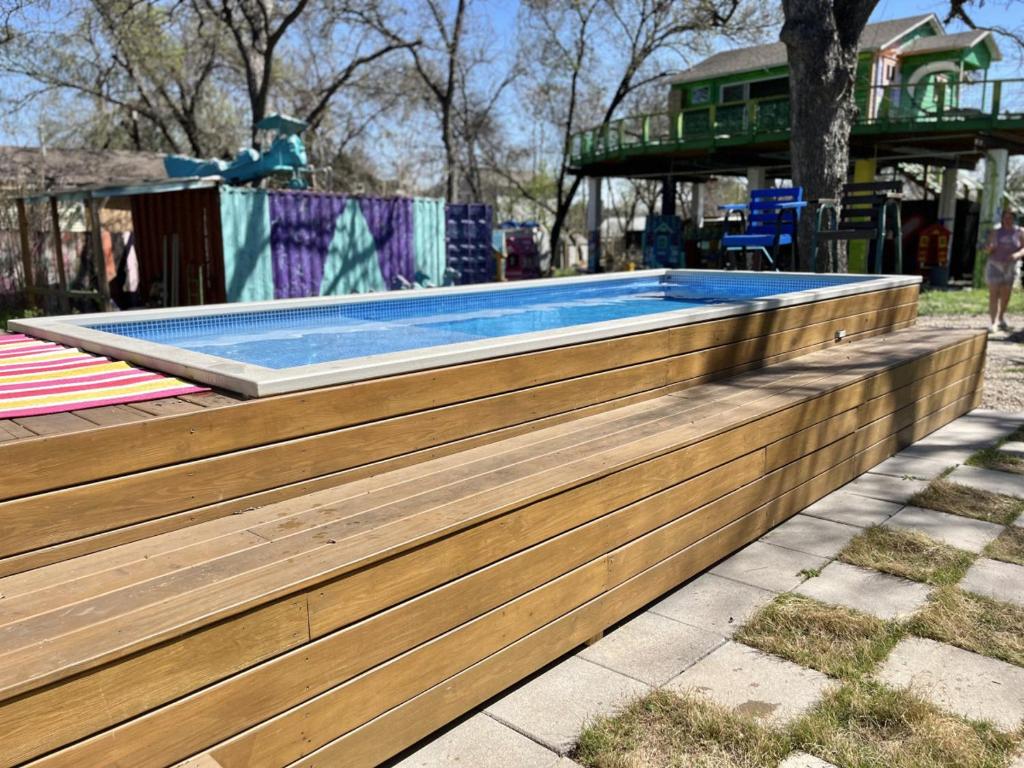 Hot Tub (Jacuzzi) - Photo 3