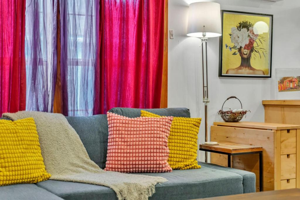 Artsy East Austin Hideaway - Image 7