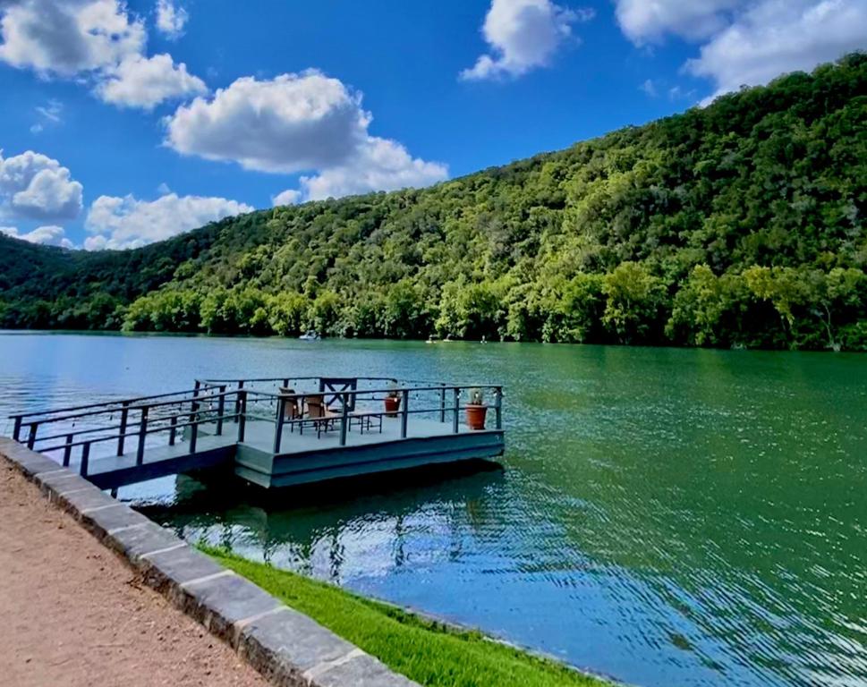 Lake Austin Spa Resort - All Inclusive - Image 4