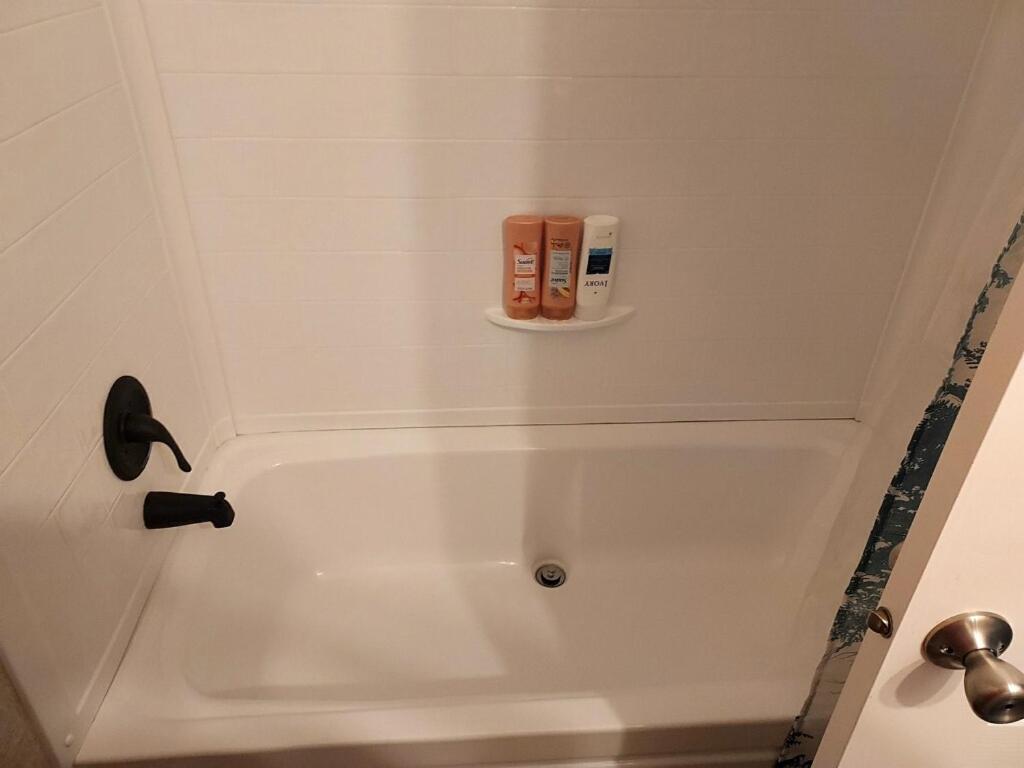 Lake Front Lake House Paradise! - Image 8