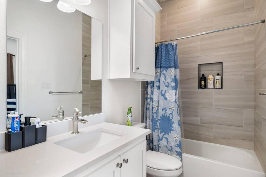 Lakeview Oasis Home with Spa - Image 7