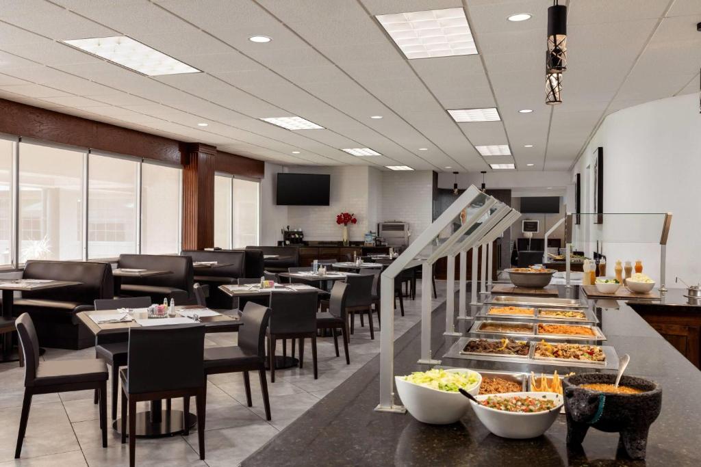 Ramada by Wyndham Del Rio - Image 5