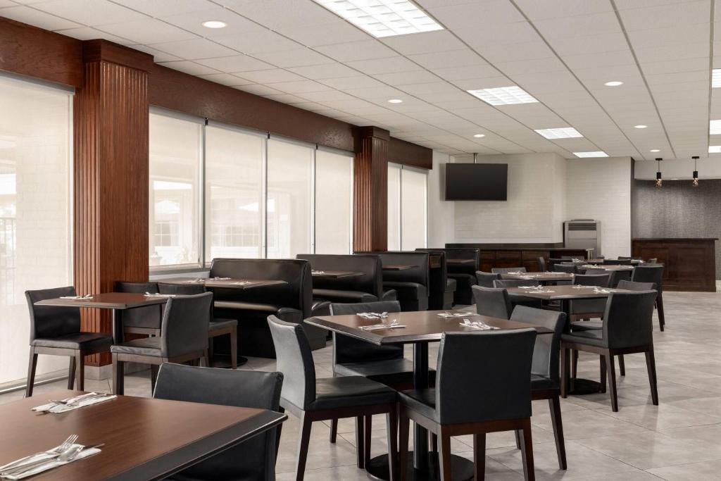 Ramada by Wyndham Del Rio - Image 6