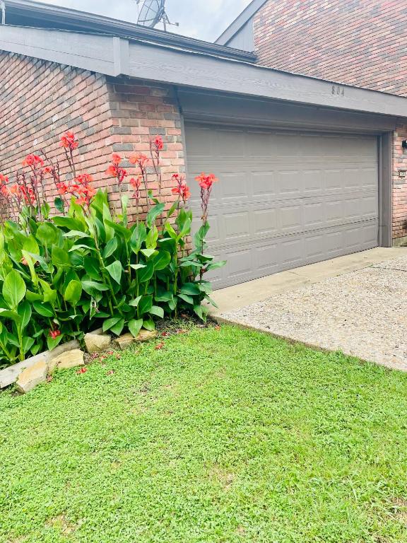 Townhome with Hot Tub-Grand Ways Stay- Clarissa Pl