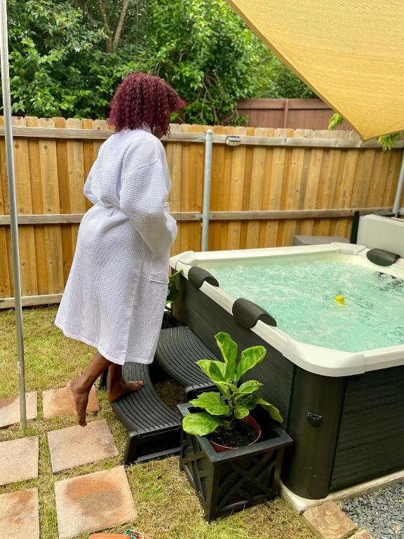 Hot Tub (Jacuzzi) - Photo 6