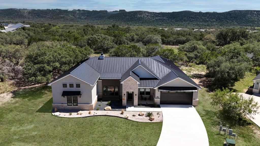 Heated Pool Movie Theater Hot Tub Games Sleeps 28 - Image 6