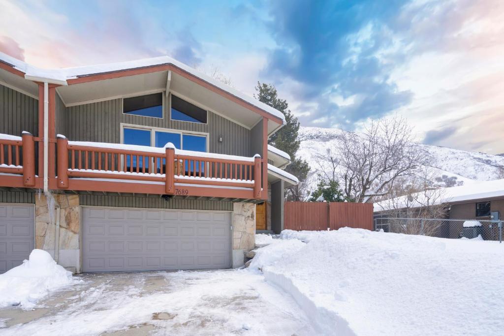 Chalet close to resorts