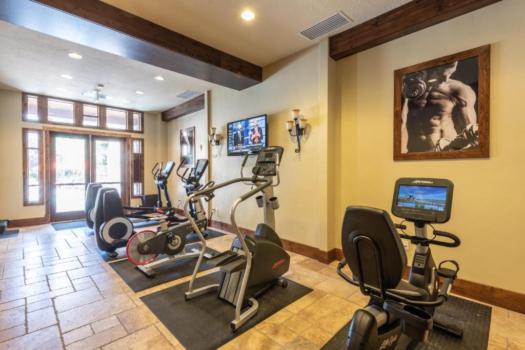 Luxury Resort Ski In Ski Out Hyatt Centric Residence Hotel Room Pool Gym Hot tub Restaurant More - Image 4