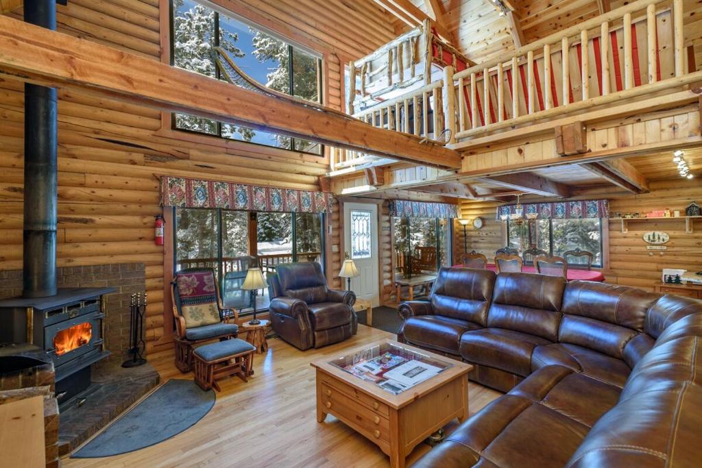 10 Bed Luxurious Spa Cabin - Image 6