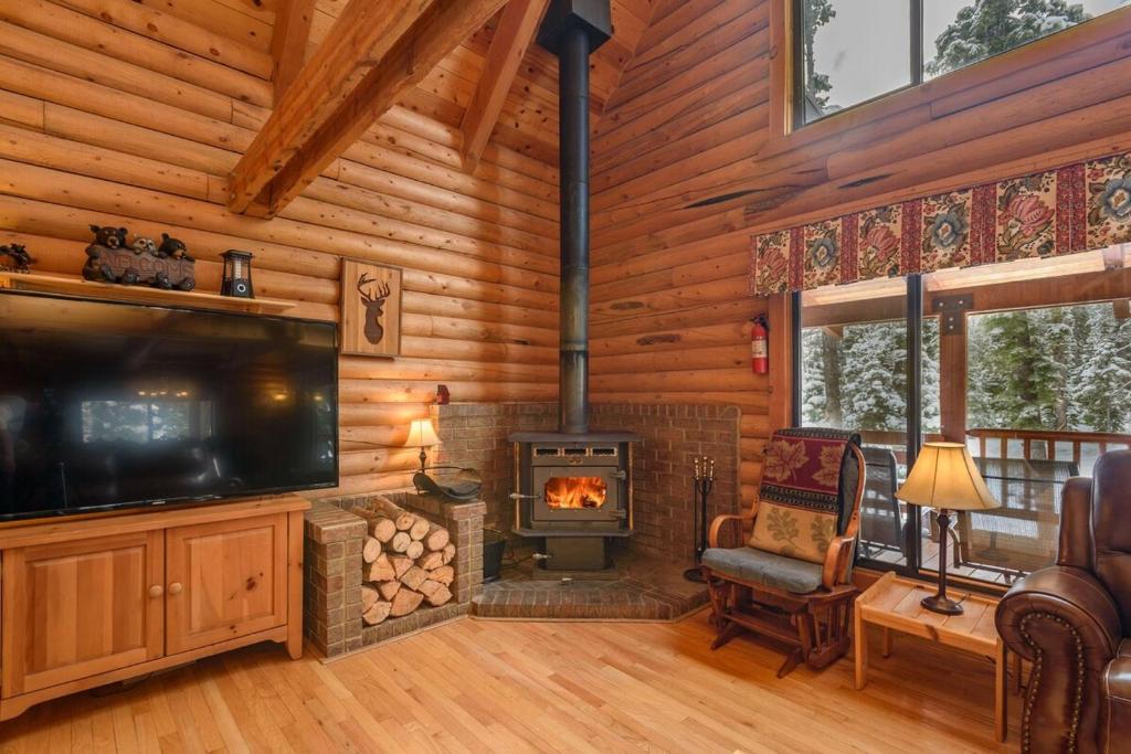 10 Bed Luxurious Spa Cabin - Image 8