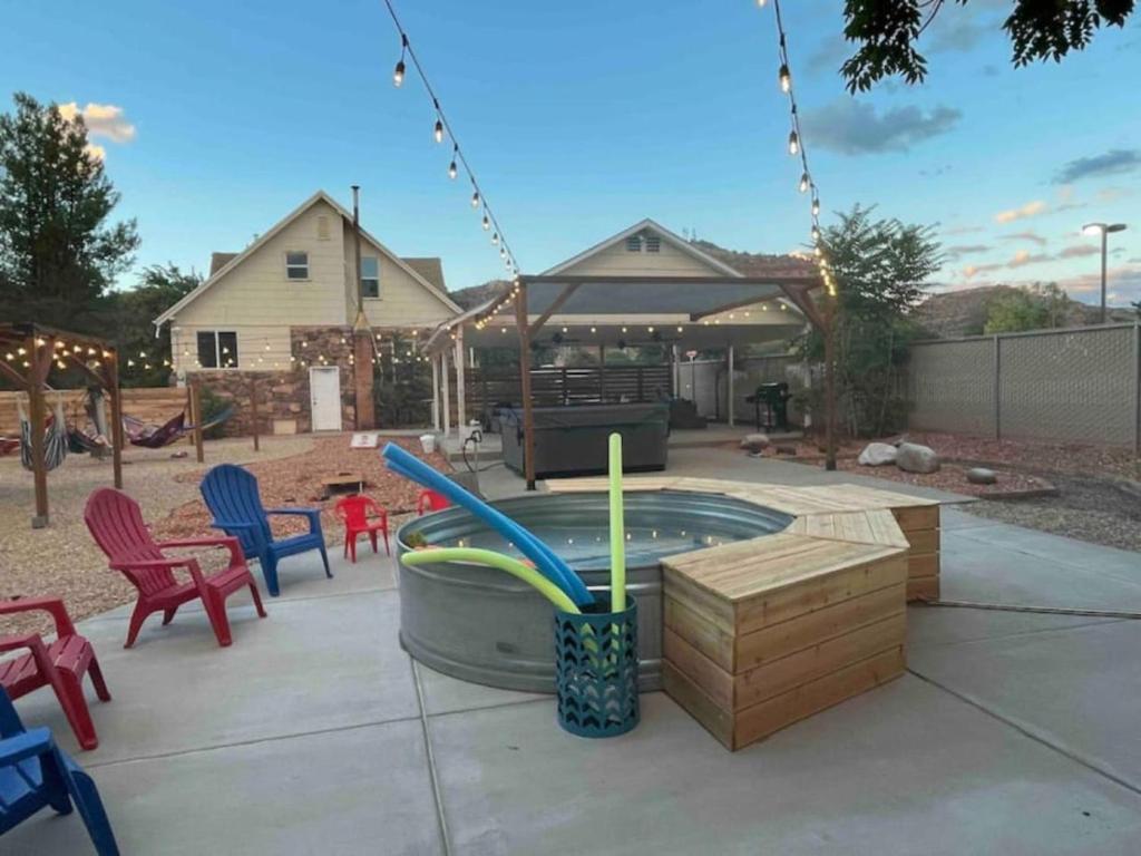 Hot Tub (Jacuzzi) - Photo 5