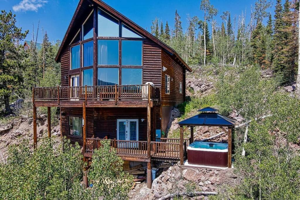 Hot Tub (Jacuzzi) - Photo 3