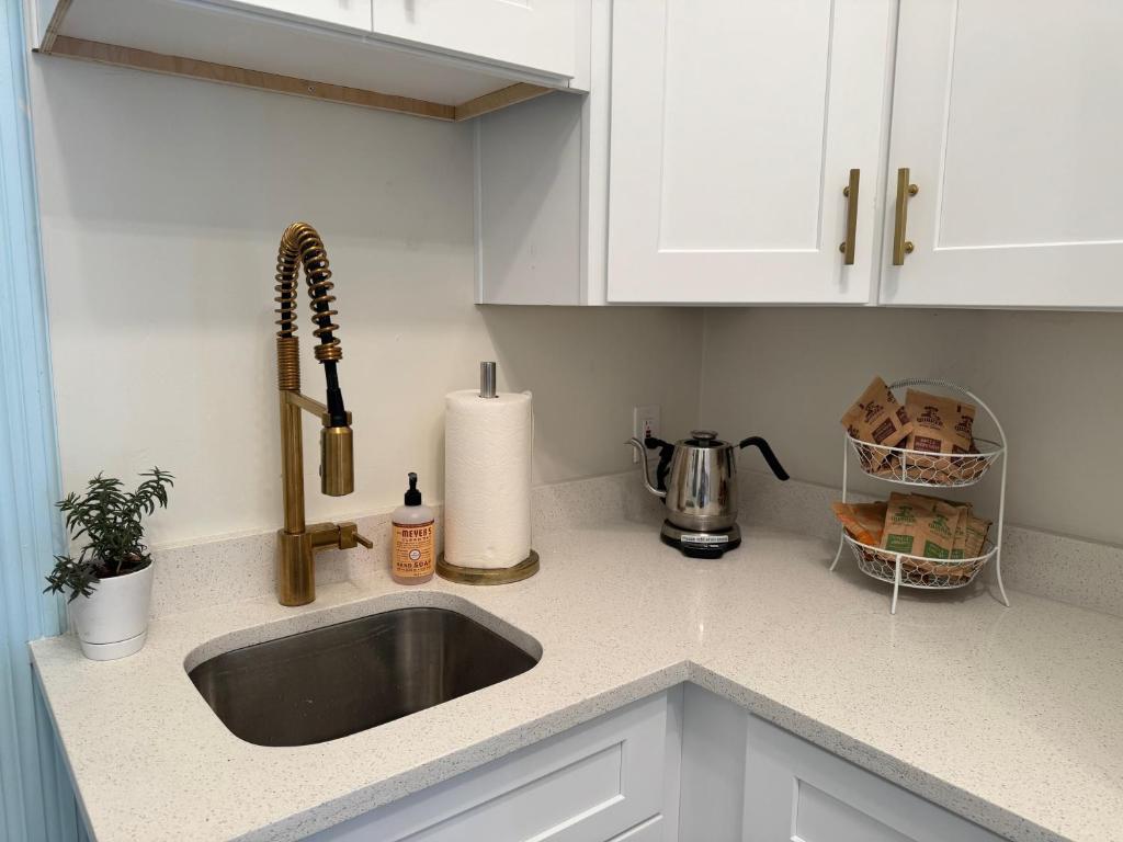 Art City Inn - Image 8