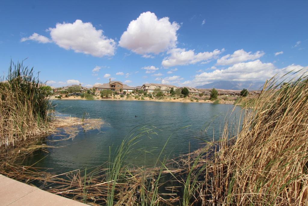 Canyon Villas at Coral Ridge - Image 7