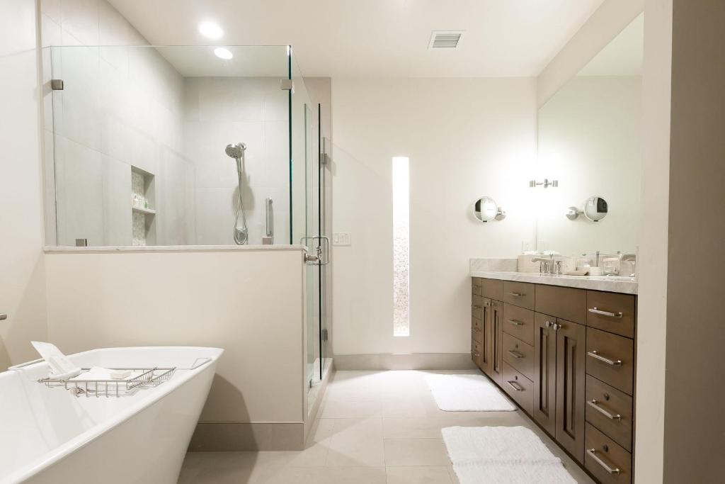 Studio Apartment - Image 5