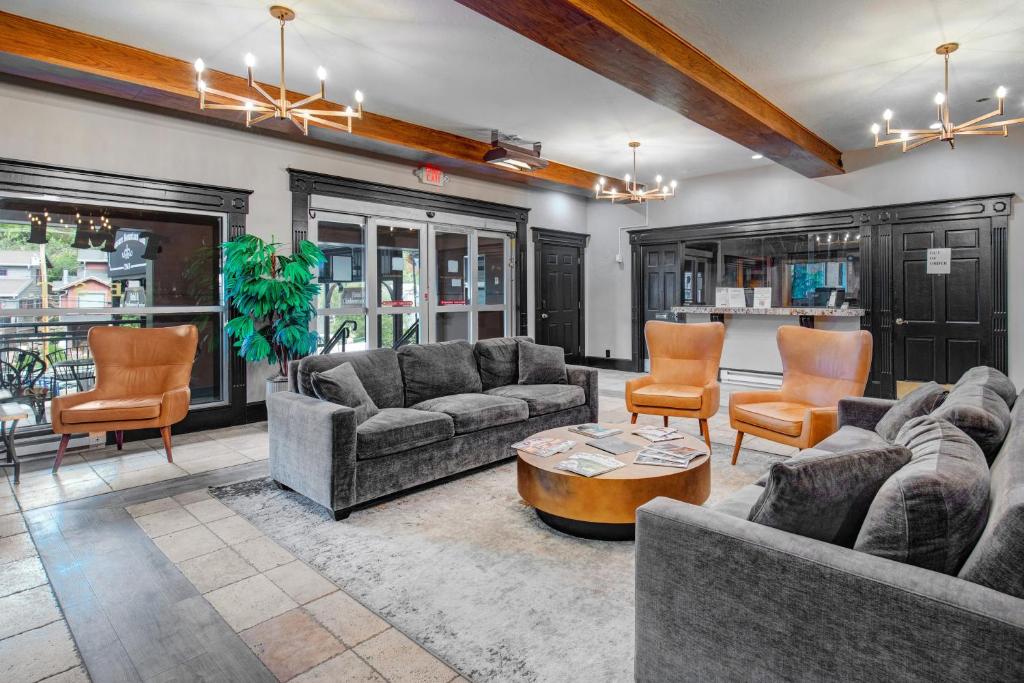 Treasure Mountain Inn - Image 6