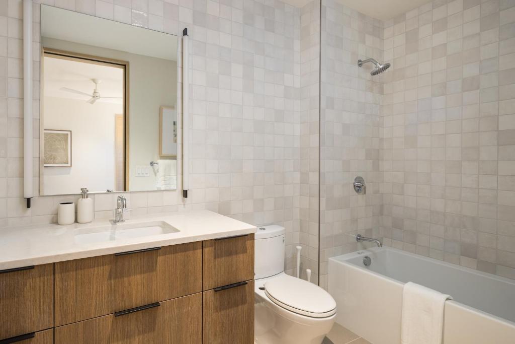 Hot Tub (Jacuzzi) - Photo 4