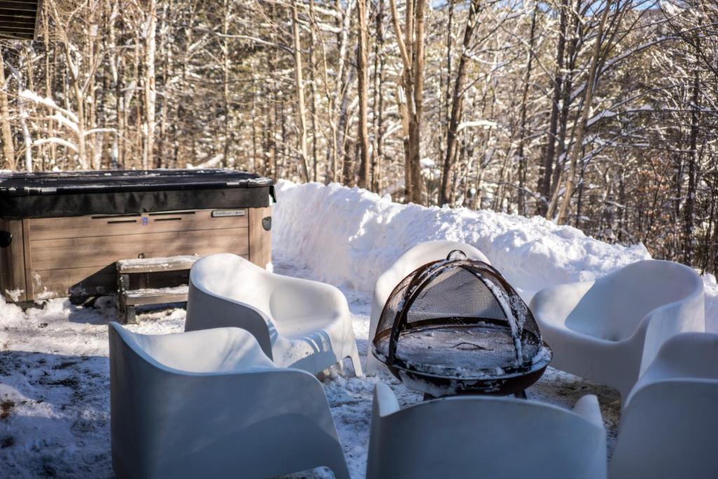 Hot Tub (Jacuzzi) - Photo 2