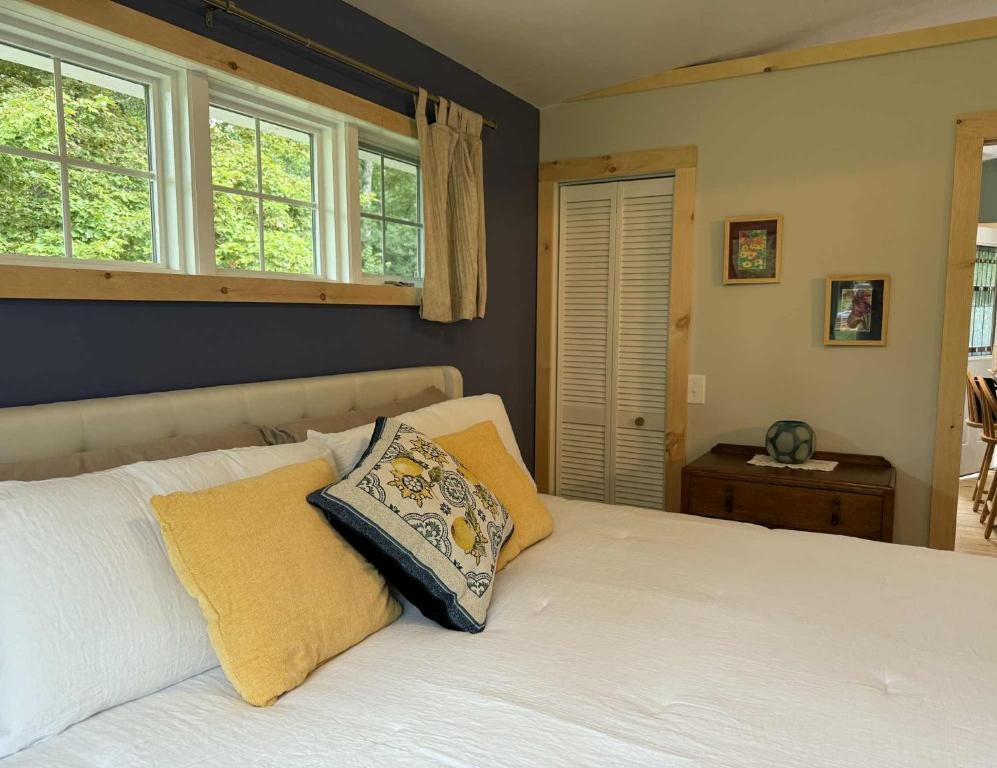 Back Inn Time - Image 8