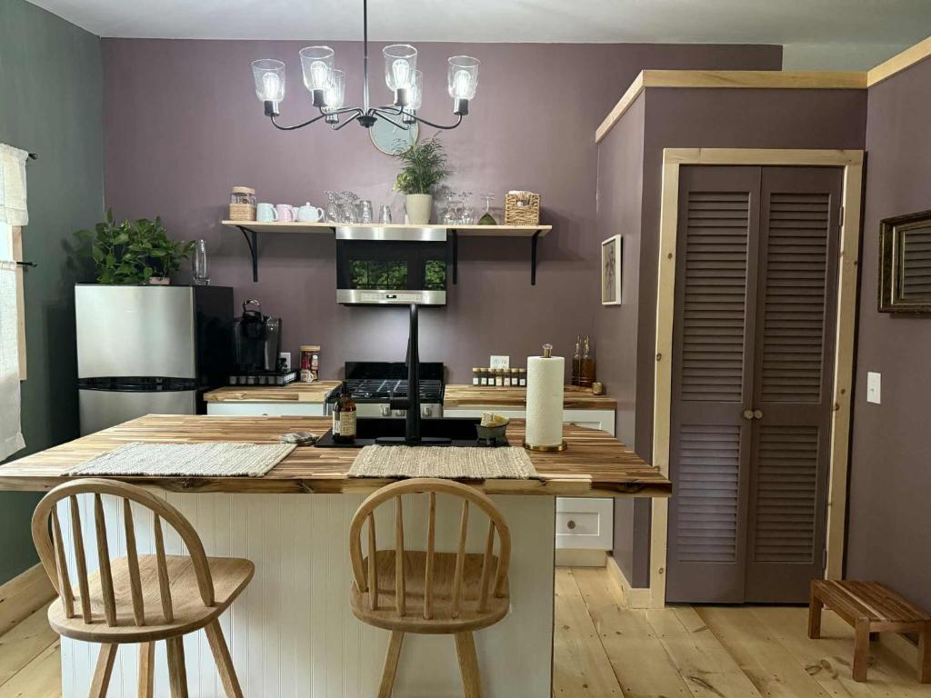 Back Inn Time - Image 5