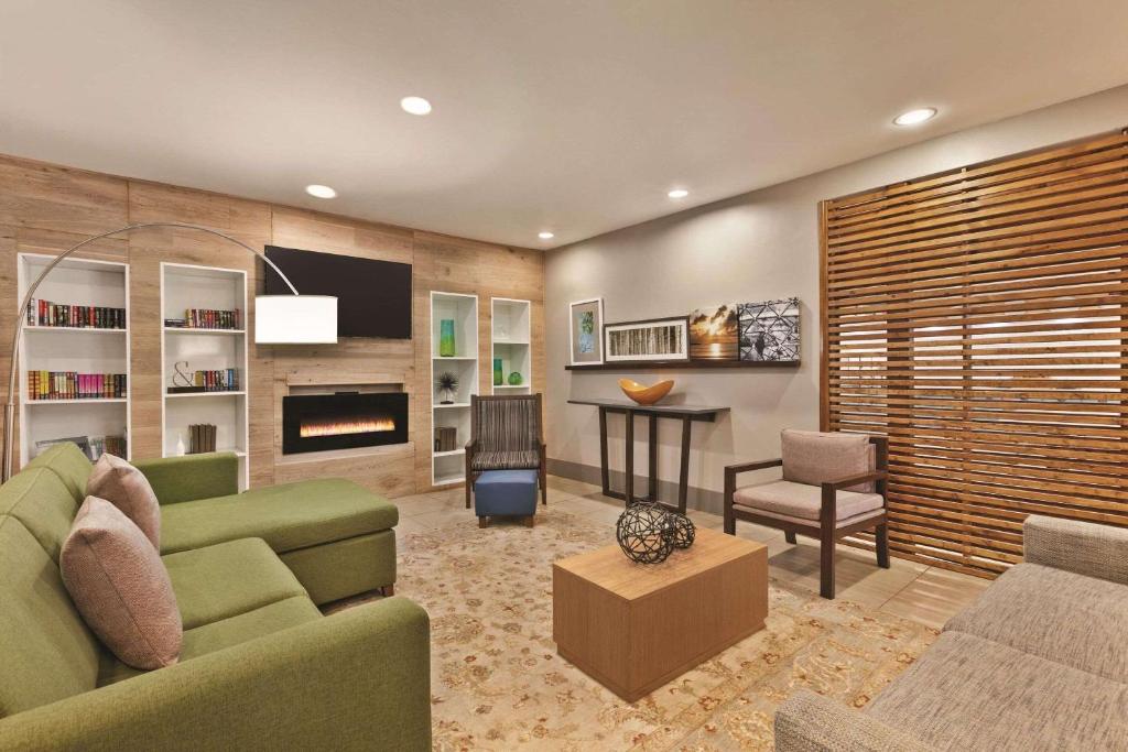 Country Inn & Suites by Radisson, Petersburg, VA - Image 5