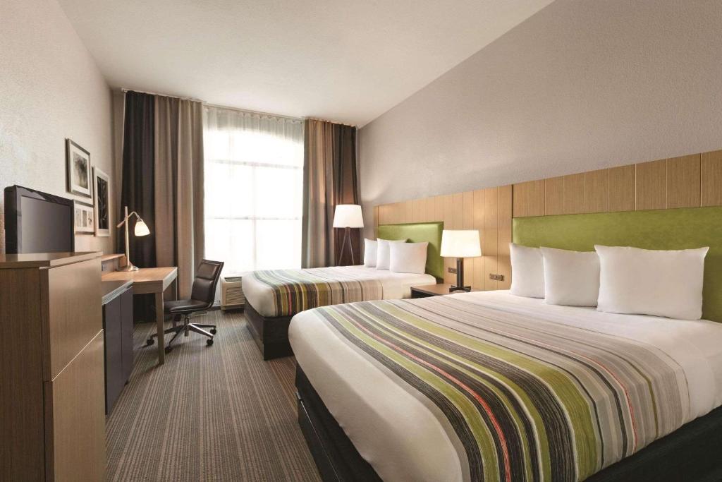 Country Inn & Suites by Radisson, Petersburg, VA - Image 8