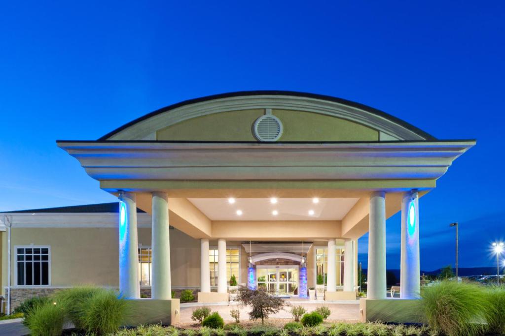 Holiday Inn Express Woodstock-Shenandoah Valley by IHG - Image 6