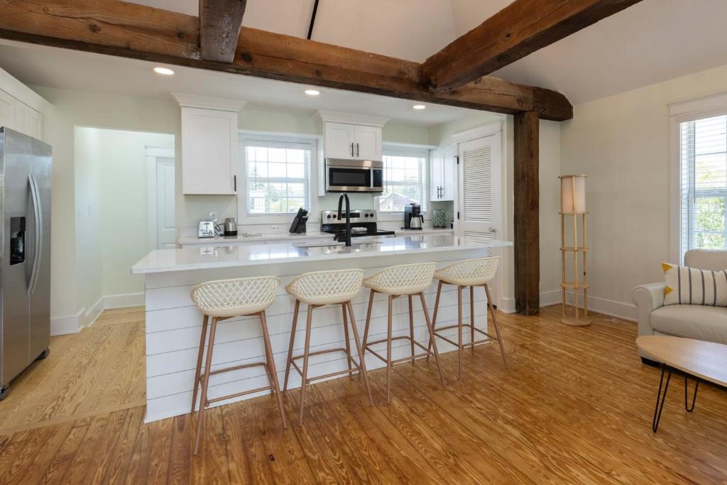 Cape Henry House Inn at Old Beach - Image 4