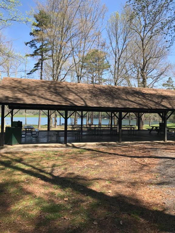 Holiday mountain log cabin - Image 6