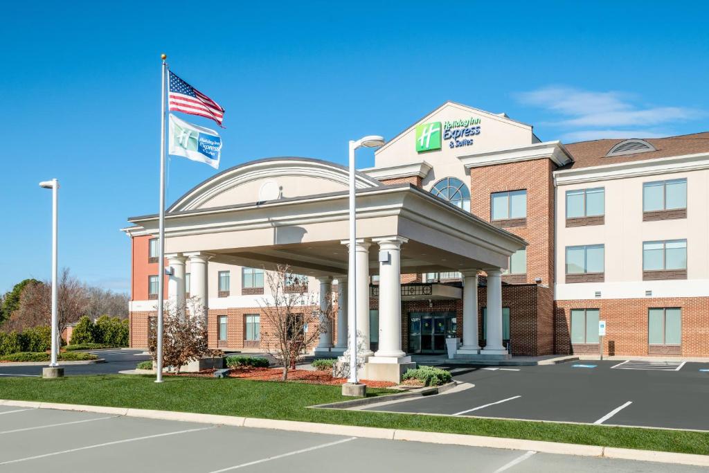 Holiday Inn Express Hotel & Suites Tappahannock by IHG - Image 7