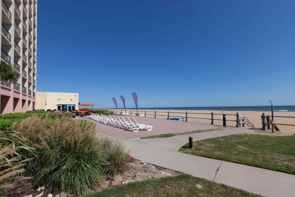 Wyndham Virginia Beach Oceanfront - Image 6