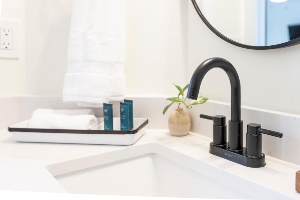 Breakers 204 Inn at Old Beach - Image 8