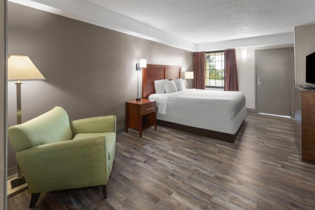 Days Inn by Wyndham Dumfries Quantico - Image 7