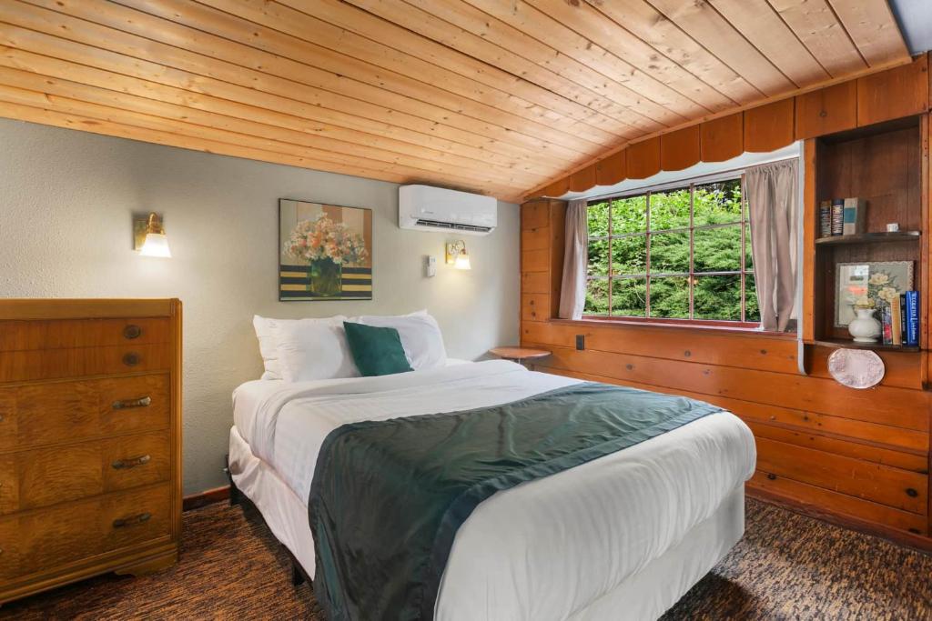 Robinhood Village Resort - Image 5