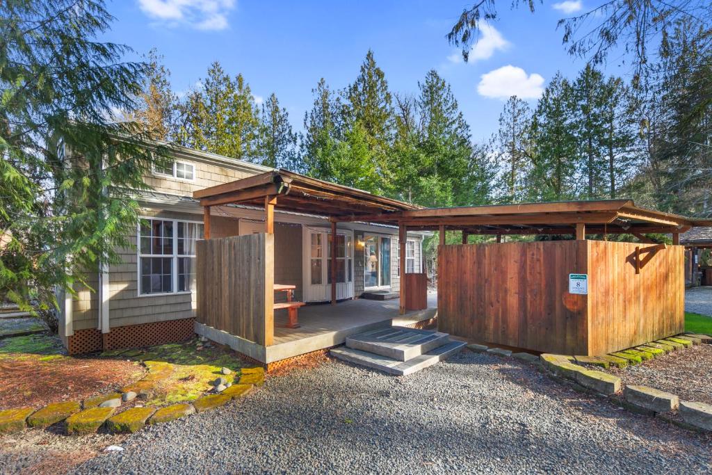 Robinhood Village Resort - Image 7