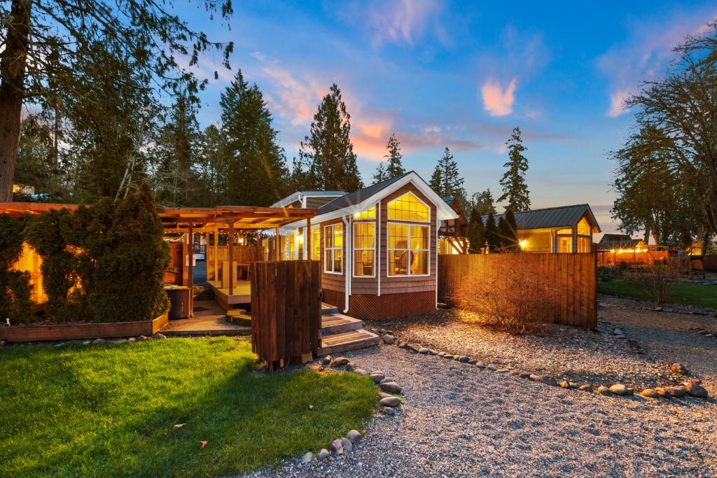 Robinhood Village Resort - Image 8