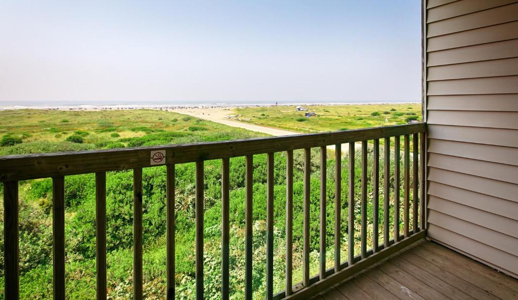 Lighthouse Suites Inn - Image 7