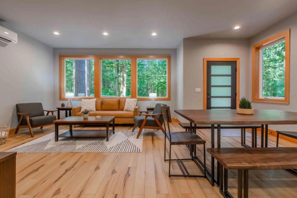 15GS - Hot Tub - WIFI- Pets Ok - Image 4