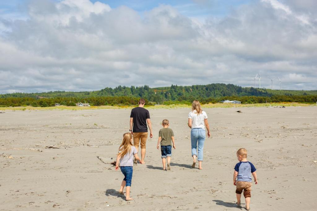 Breakwater Resort - Image 8