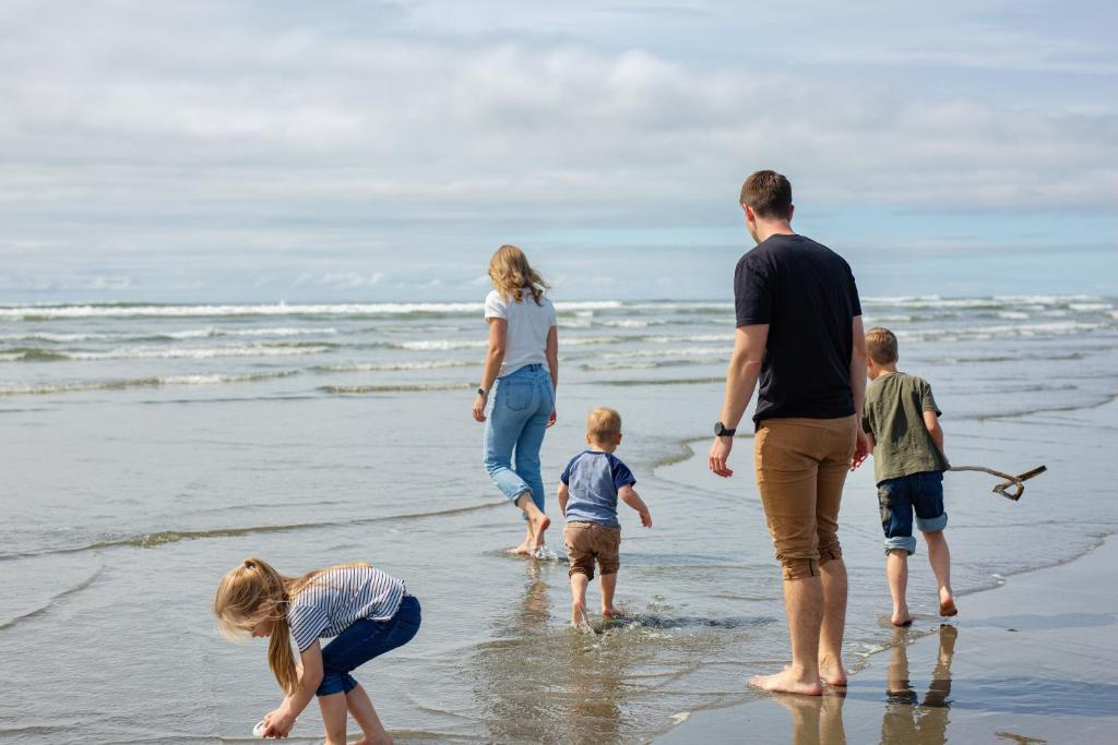 Breakwater Resort - Image 4