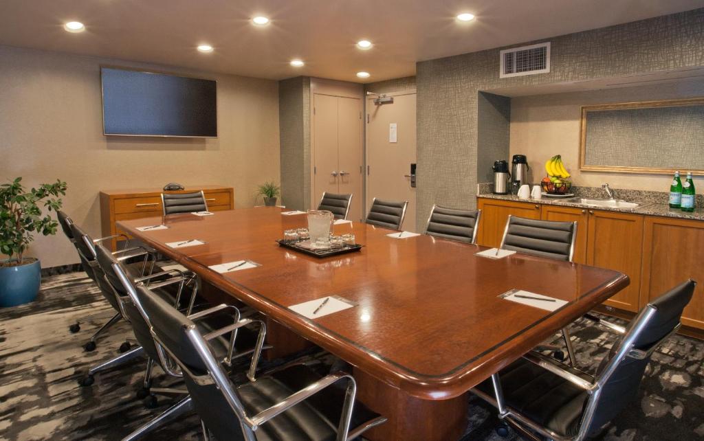 Silver Cloud Hotel Tacoma Waterfront - Image 7