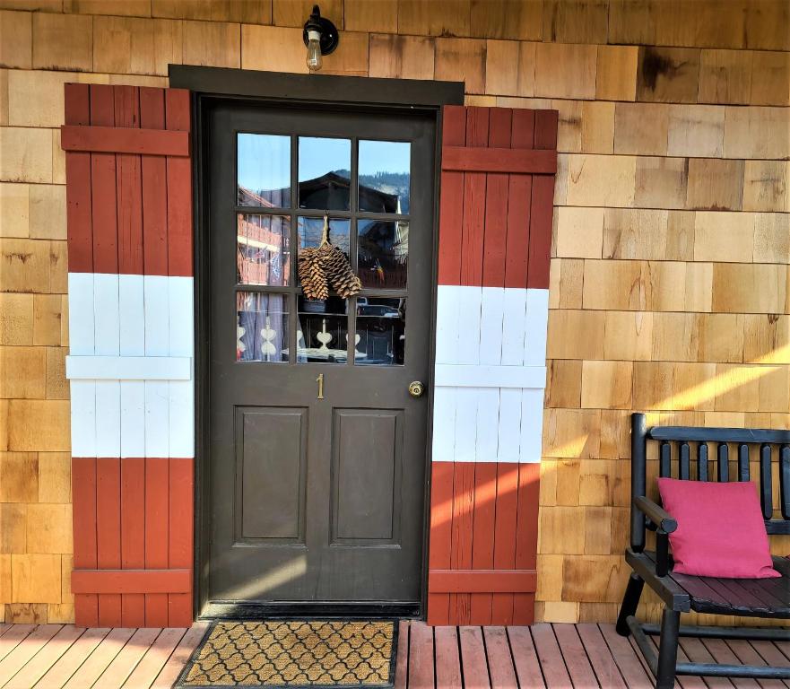 Mrs. Anderson's Lodging - Image 6