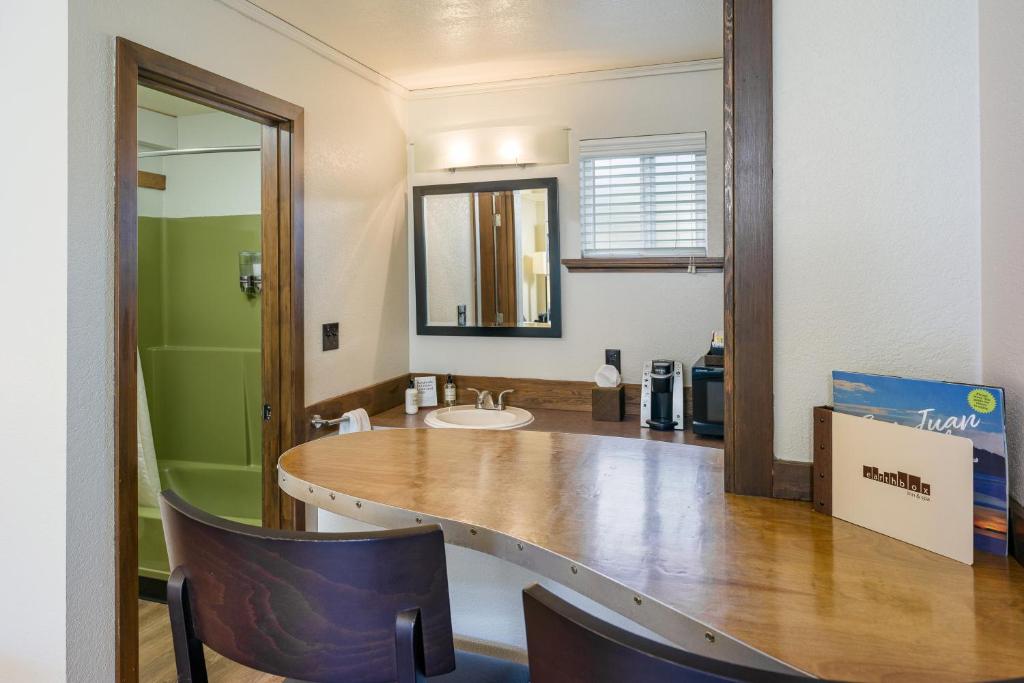 Hot Tub (Jacuzzi) - Photo 2