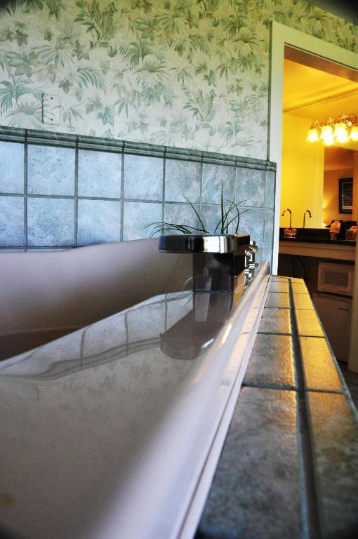 Anacortes Ship Harbor Inn