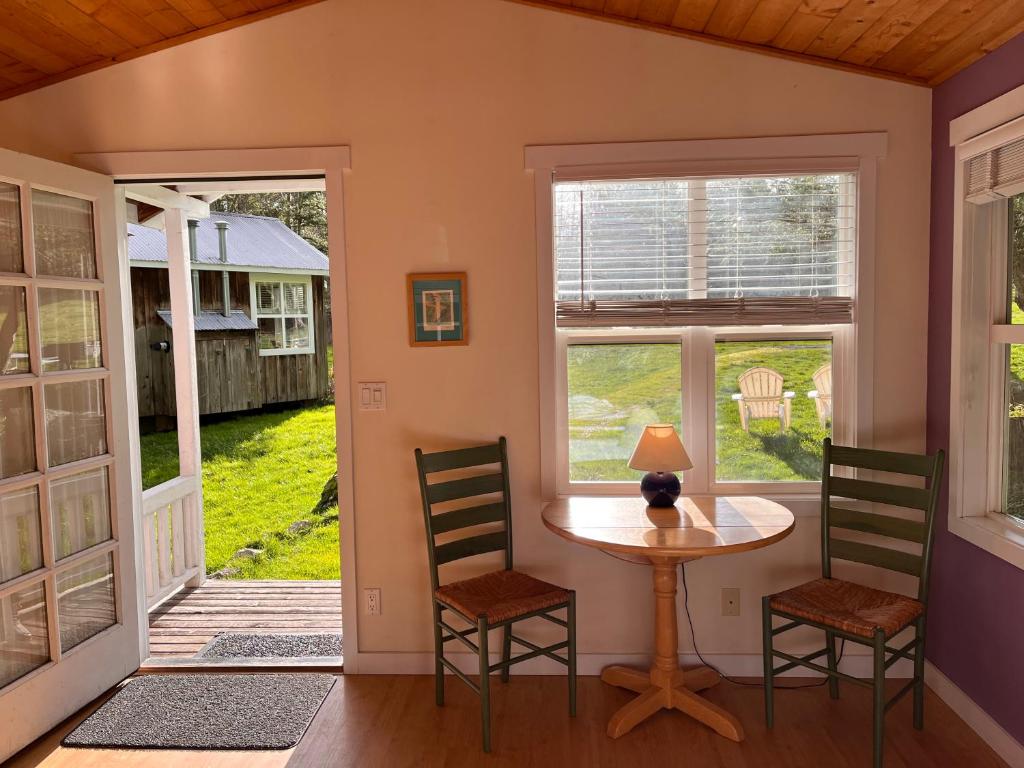 Lopez Farm Cottages & Tent Camping - Image 8