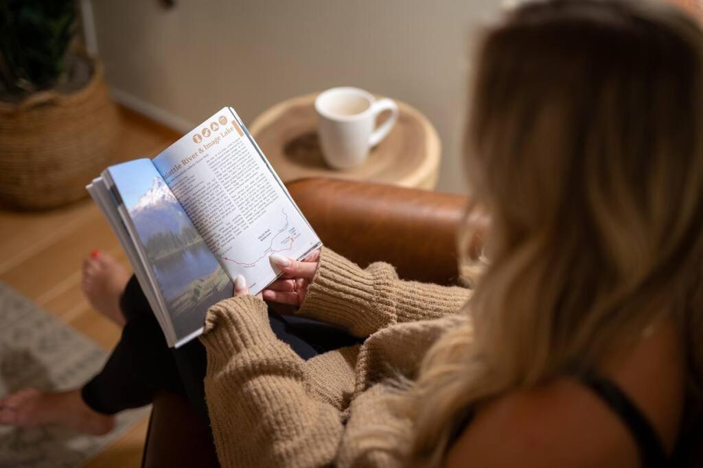 River Rock Chalet :: Hot Tub, Pets, Stevens Pass - Image 8